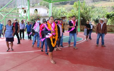 Cumple Orquídea Hernández Mendoza a la comunidad de Apozonalco