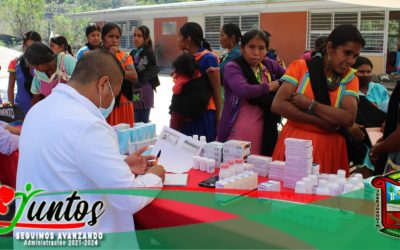 Realizan brigada de atención y servicios a la comunidad de Cacahuatepec