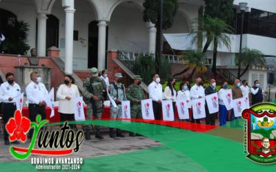 Da alcaldesa banderazo de arranque del ciclo escolar 2022-2023