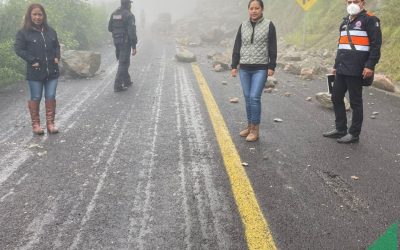 Se atiende derrumbe en carretera Federal Chilapa-Hueycantenango