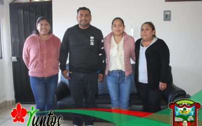 Recibe Alcaldesa a docentes del Bachillerato Comunitario de Tlachimaltepec