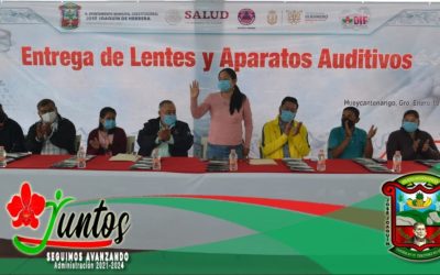 Entrega de lentes y aparatos auditivos