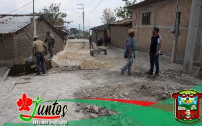 El Síndico municipal supervisa obras en Ayahualtempa