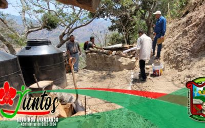 Instalación de baños ecológicos en Quetzalapa