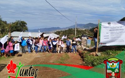 Banderazo pavimentación de calle en Chahuixco